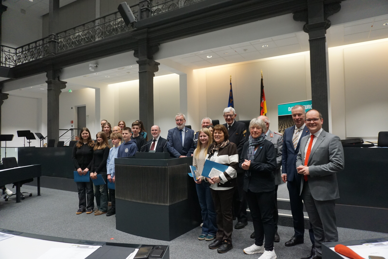 Besondere Ehrung für acht NO-Schüler*innen